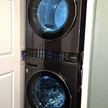 Private Cabin- Breakfast - Double Tub - 75In Tv - Sup - Washer Dryer - Bbq West Point Exteriér fotografie