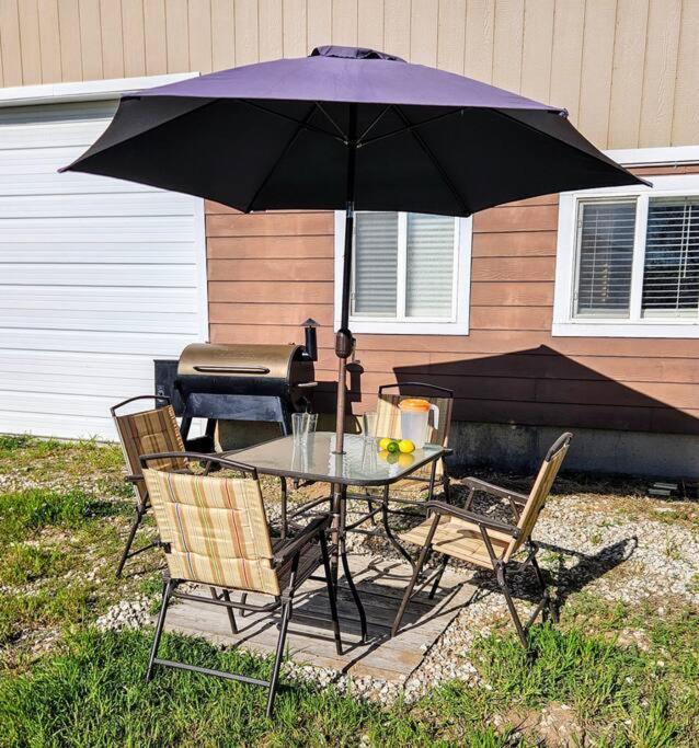 Private Cabin- Breakfast - Double Tub - 75In Tv - Sup - Washer Dryer - Bbq West Point Exteriér fotografie